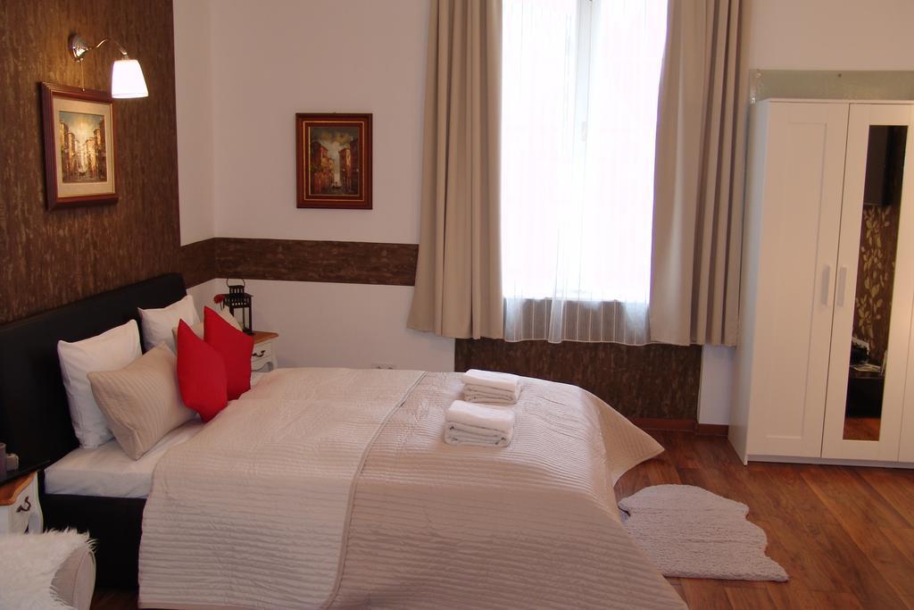 Romantic Centrum Apartman Budapest Exteriör bild